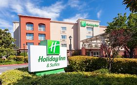 Holiday Inn And Suites San Mateo 3*